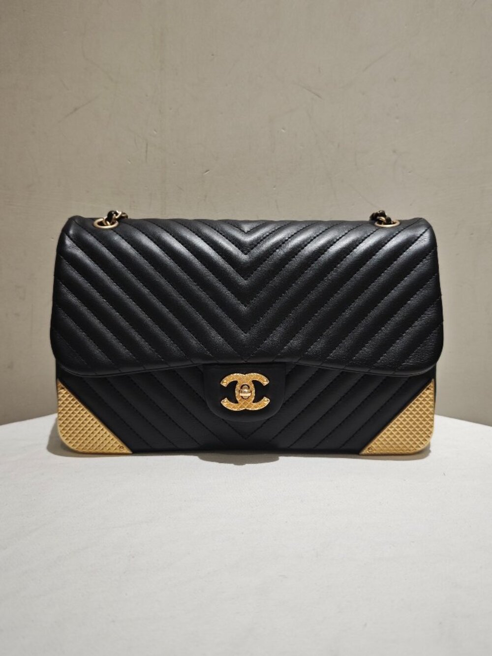 Chanel Classic Flap Large‑Mini Black Calfskin Chevron Royal Limited‑Edition Shou